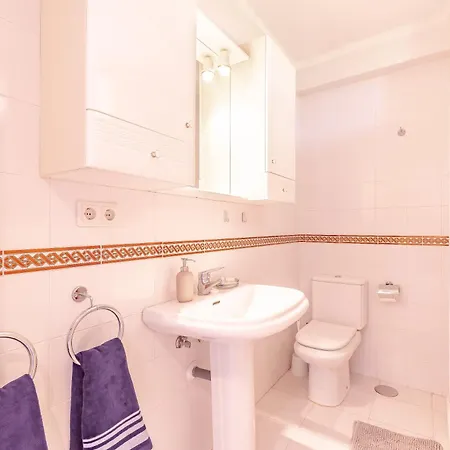 Apartment Sea Views In Marbesa Marbella