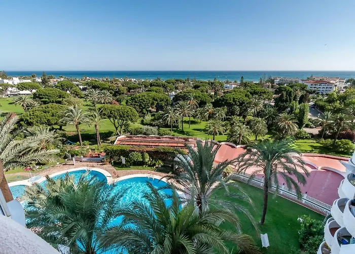 Sea Views In Marbesa Apartment