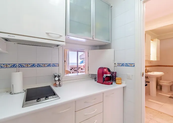 Sea Views In Marbesa Apartment